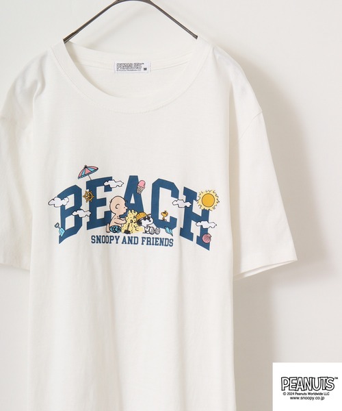 PEANUTS(ピーナッツ)の「PEANUTSプリント半袖Tシャツ(Tシャツ/カットソー・メンズ・ホワイト系/ライトオレンジ系/オフホワイト/グリーン/ネイビー/チャコール・M/L/LL)」の1枚目の写真