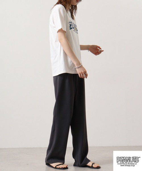 PEANUTS(ピーナッツ)の「PEANUTSプリント半袖Tシャツ(Tシャツ/カットソー・メンズ・ホワイト系/ライトオレンジ系/オフホワイト/グリーン/ネイビー/チャコール・M/L/LL)」の12枚目の写真