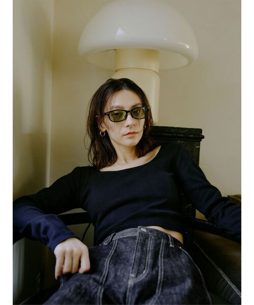 Ungrid（アングリッド）の「スクエアネックショートロングスリーブTee（Tシャツ/カットソー・レディース・パープル/グリーン系その他/ブラック・FREE）」の5枚目の写真