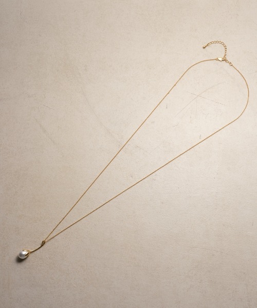 BEARDSLEY(ビアズリー)の「花ネックレス(スズラン)(ネックレス・レディース・ゴールド・FREE)」の3枚目の写真