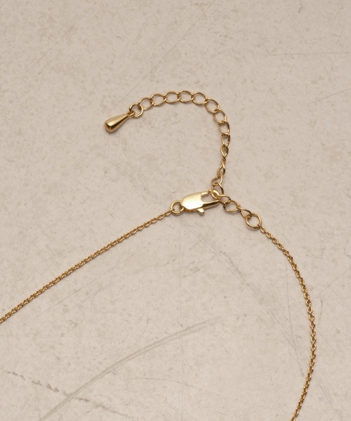 BEARDSLEY(ビアズリー)の「花ネックレス(スズラン)(ネックレス・レディース・ゴールド・FREE)」の4枚目の写真