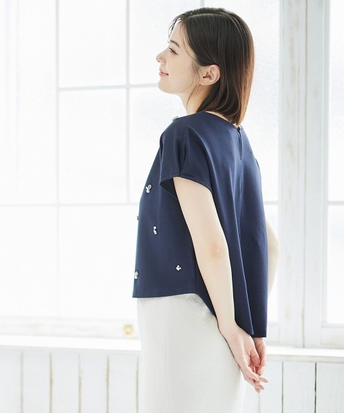 12Twelve Agenda(トゥエルブ アジェンダ)の「ビジュークロップド袖タックカットソープルオーバー(Tシャツ/カットソー・レディース・チャコールグレー/ネイビー/オフホワイト・M)」の17枚目の写真