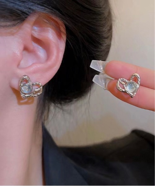 Burner（バーナー）の「【OKUOKU　0909】ハート モチーフ カラフル ピアス oku-pierce-g1 N（ピアス（両耳用）・レディース・その他4/Y/F/E/D/C/R/P/G/B/Q/O/その他5/W/V/T/その他7/X/Z/N/H/I/K/L/M/A/その他2/その他3・FREE）」の14枚目の写真