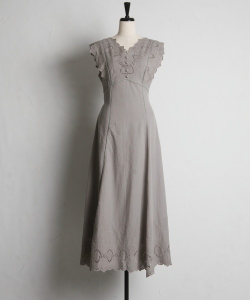 tocco closet(トッコ クローゼット)の「ウエストりぼん付きコットンカットワークレース刺繍ワンピース(ワンピース・レディース・ネイビー/ピンク系その他/ブラック/グリーン系その他/ローズ系1・M)」の15枚目の写真