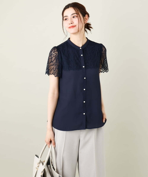 a.v.v（アーヴェヴェ）の「レースヨークブラウス（シャツ/ブラウス・レディース・ネイビー/ブルー/アイボリー/ライラック・34/36/38/40/42）」の6枚目の写真