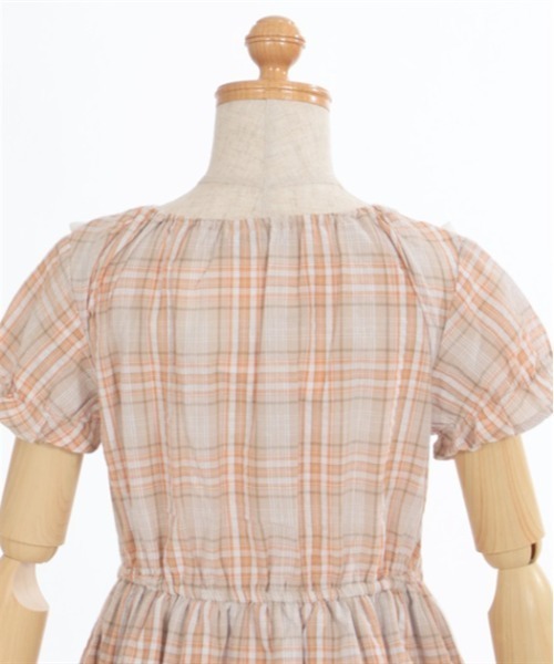 axes femme(アクシーズファム)の「ロゴ刺繍サマーチェックワンピース(ワンピース・キッズ・ブルー/ベージュ・MEDIUM/LARGE/X-LARGE)」の14枚目の写真