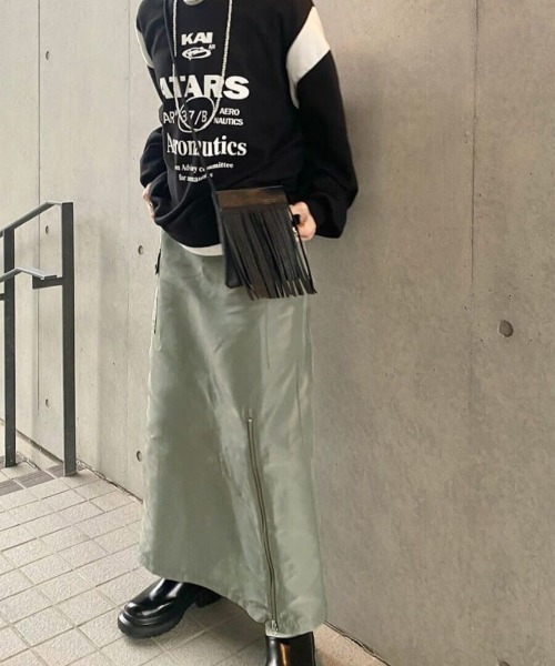 ISOOK（アイスー）の「ジップスリットカーゴスカート(kiharu original) / ミリタリースカート ロング スリットスカート デザインスカート（スカート・レディース・カーキ/ブラック・FREE）」の8枚目の写真