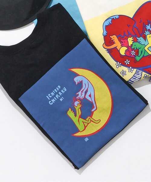 BREEZE(ブリーズ)の「【20周年】HY×BREEZE レコードイラストTシャツ大人(Tシャツ/カットソー・メンズ・サックスブルー/エメラルド/ブラック/オフホワイト/オレンジ/イエロー/パープル・MEDIUM/LARGE)」の3枚目の写真