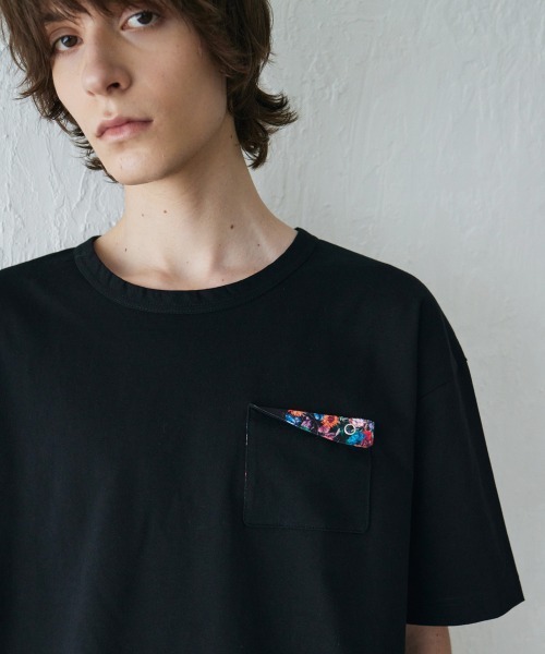 rehacer(レアセル)の「rehacer : Botanical Pocket HW CS / ボタニカルポケット ヘビーウェイト カットソー(Tシャツ/カットソー・メンズ・ホワイト/ブラック/グレー・SMALL/MEDIUM/LARGE/X-LARGE)」の3枚目の写真