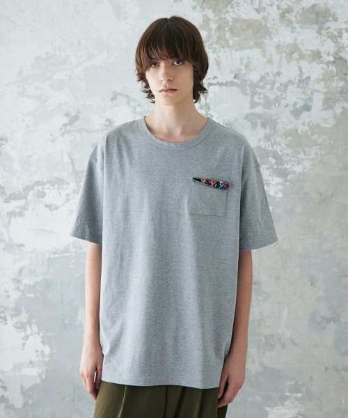 rehacer(レアセル)の「rehacer : Botanical Pocket HW CS / ボタニカルポケット ヘビーウェイト カットソー(Tシャツ/カットソー・メンズ・ホワイト/ブラック/グレー・SMALL/MEDIUM/LARGE/X-LARGE)」の9枚目の写真