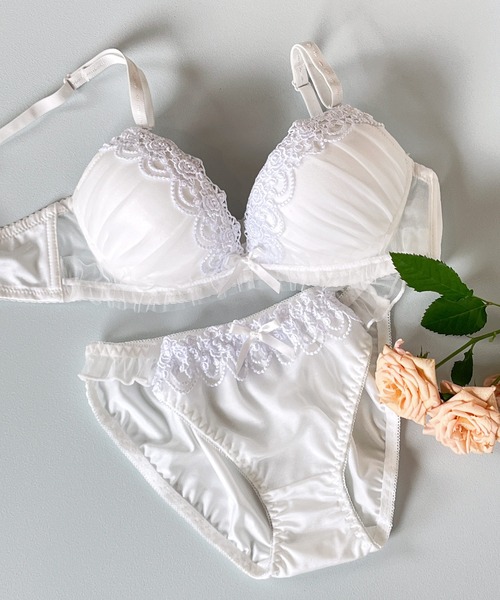 fran de lingerie（フランデランジェリー）の「ブラ＆ショーツセット
