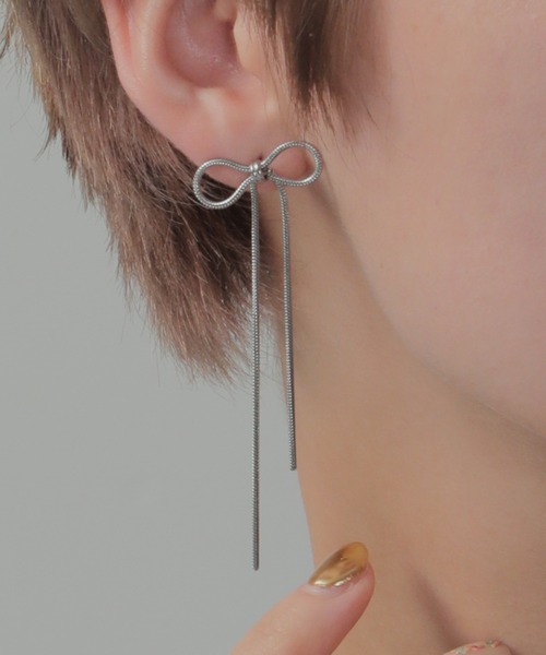 金属アレルギー対応 スネークチェーンリボンピアスサージカル