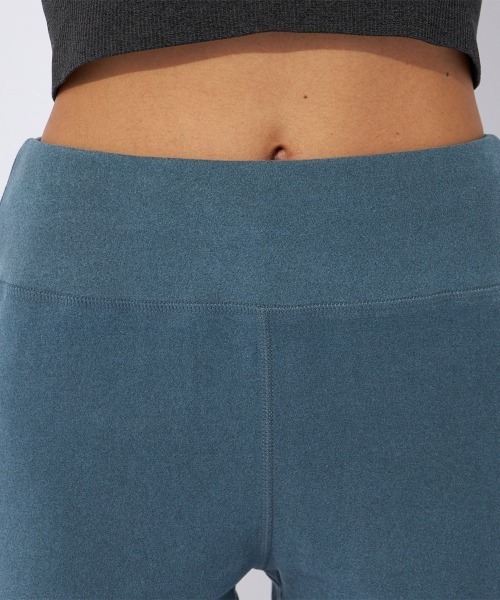 FILA（フィラ）の「フィットネス レギンス（レギンス/スパッツ・レディース・ネイビー/ブラック/ワイン・MEDIUM/LARGE/X-LARGE）」の17枚目の写真