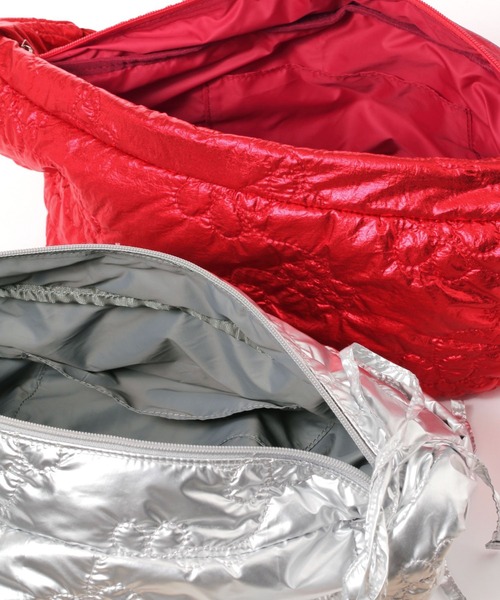 tiny tiny（ティニーティニー）の「キルトギャザーショルダーバッグ[tiny tiny(ティニーティニー)]（ショルダーバッグ・レディース・レッド/ブラック/シルバー・0）」の12枚目の写真