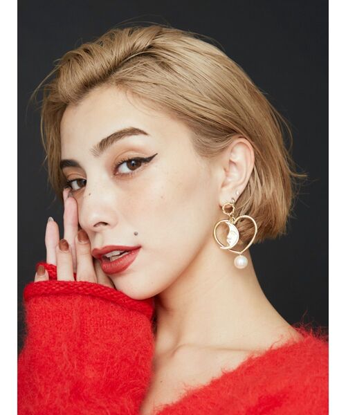 EVRIS(エヴリス)の「HEART FRAME SUNNYピアス(ピアス(両耳用)・レディース・ゴールド/シルバー・FREE)」の12枚目の写真