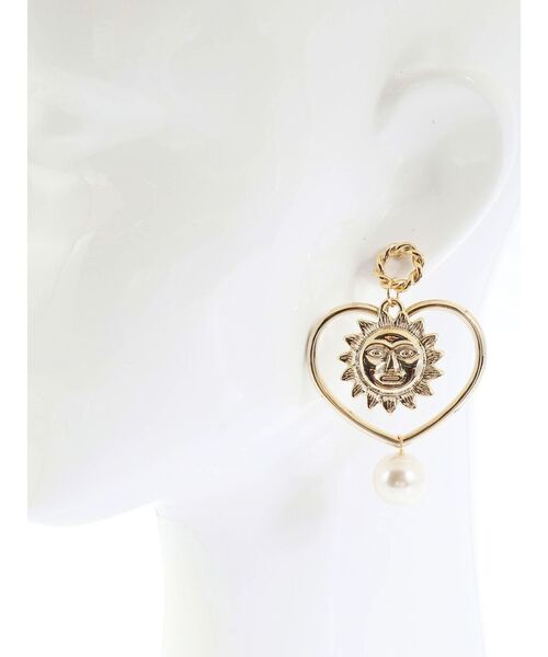 EVRIS(エヴリス)の「HEART FRAME SUNNYピアス(ピアス(両耳用)・レディース・ゴールド/シルバー・FREE)」の6枚目の写真
