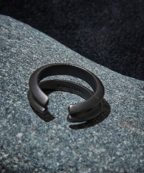 IVXLCDM（アイヴィーエックスエルシーディエム）の「IVXLCDM アイブイエックスエルシーディーエム / TRIANGLE EAR CUFF / トライアングルイヤーカフ / IVX-A551-BK（イヤーカフ・メンズ・ブラック・FREE）」の5枚目の写真