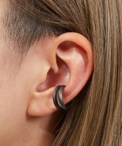 IVXLCDM（アイヴィーエックスエルシーディエム）の「IVXLCDM アイブイエックスエルシーディーエム / TRIANGLE EAR CUFF / トライアングルイヤーカフ / IVX-A551-BK（イヤーカフ・メンズ・ブラック・FREE）」の8枚目の写真