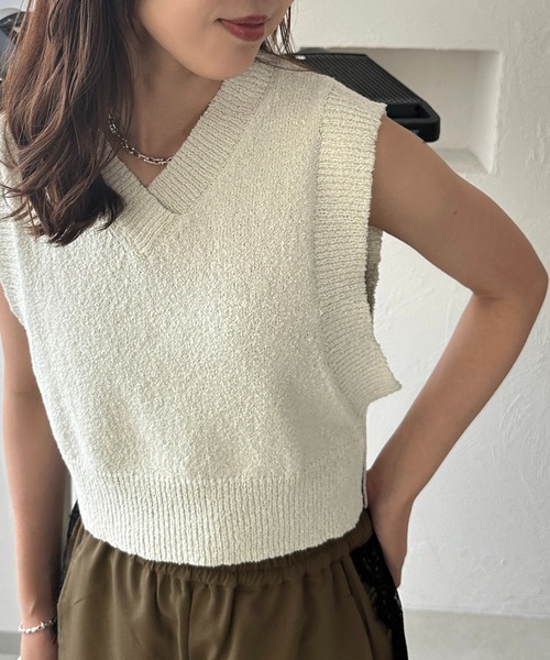 apres jour mignon（アプレジュールミニョン）の「アソートクロップドノースリーブベスト【ZOZOTOWN限定アイテム】（ベスト・レディース・チャコールグレー/ブラック系その他/オレンジ/グリーン/アイボリー・X-LARGE/フリー）」の10枚目の写真