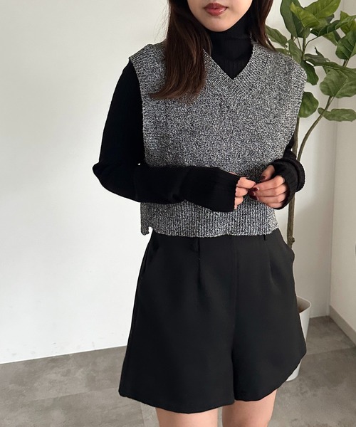apres jour mignon（アプレジュールミニョン）の「アソートクロップドノースリーブベスト【ZOZOTOWN限定アイテム】（ベスト・レディース・チャコールグレー/ブラック系その他/オレンジ/グリーン/アイボリー・X-LARGE/フリー）」の12枚目の写真