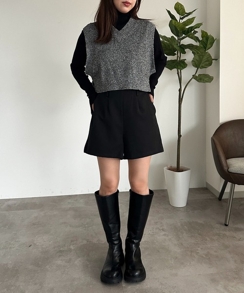 apres jour mignon（アプレジュールミニョン）の「アソートクロップドノースリーブベスト【ZOZOTOWN限定アイテム】（ベスト・レディース・チャコールグレー/ブラック系その他/オレンジ/グリーン/アイボリー・X-LARGE/フリー）」の14枚目の写真