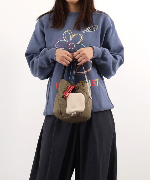 COOCO（クーコ）の「オリジナル柄テープ２ＷＡＹ巾着バッグ（ハンドバッグ・レディース・ブラック/マスタード/オフホワイト/オリーブ・FREE）」の3枚目の写真