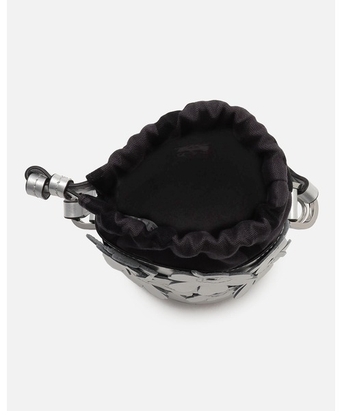 marimekko（マリメッコ）の「【Unikko 60Th Anniversary】Unikko/Imprint Nano Bucket 3D（ショルダーバッグ・レディース・シルバー・FREE）」の4枚目の写真