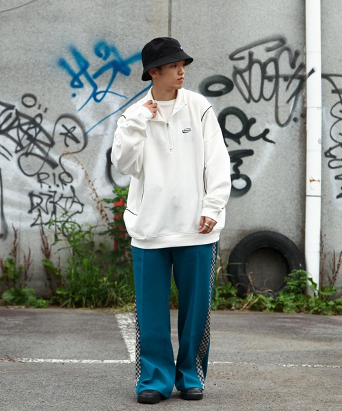 KANGOL（カンゴール）の「【別注】 ZIP FIVE × KANGOL パイピング バルーンシルエット ハーフジップ スウェット トレーナー / 長袖（スウェット・メンズ・ネイビー/オートミール/ブラック/ダークグリーン/杢グレー/チャコール/ホワイト・LARGE/MEDIUM/X-LARGE）」の11枚目の写真