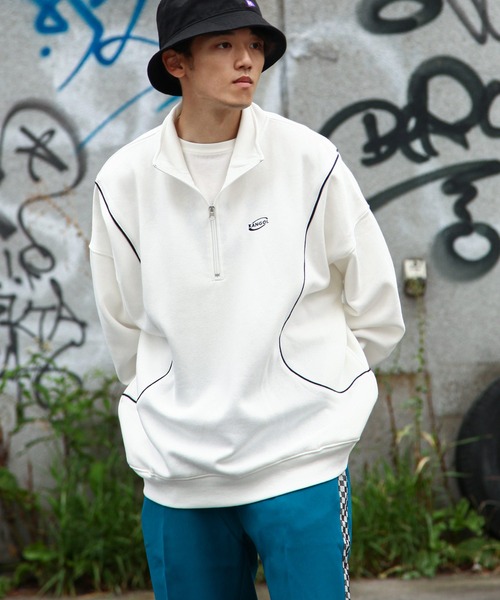 KANGOL（カンゴール）の「【別注】 ZIP FIVE × KANGOL パイピング バルーンシルエット ハーフジップ スウェット トレーナー / 長袖（スウェット・メンズ・ネイビー/オートミール/ブラック/ダークグリーン/杢グレー/チャコール/ホワイト・LARGE/MEDIUM/X-LARGE）」の10枚目の写真