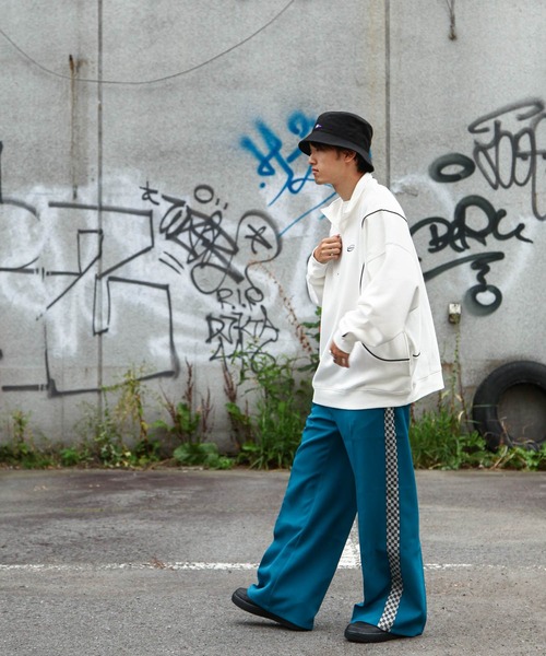 KANGOL（カンゴール）の「【別注】 ZIP FIVE × KANGOL パイピング バルーンシルエット ハーフジップ スウェット トレーナー / 長袖（スウェット・メンズ・ネイビー/オートミール/ブラック/ダークグリーン/杢グレー/チャコール/ホワイト・LARGE/MEDIUM/X-LARGE）」の12枚目の写真