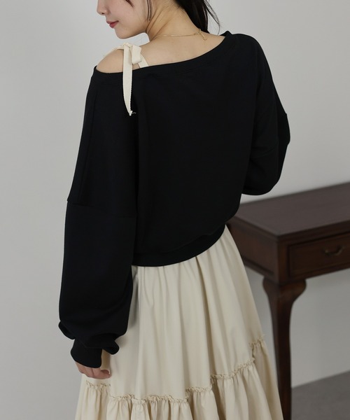 BLUEEAST（ブルーイースト）の「肩リボンオフショルスウェット（スウェット・レディース・グレー/ブラック・MEDIUM）」の13枚目の写真