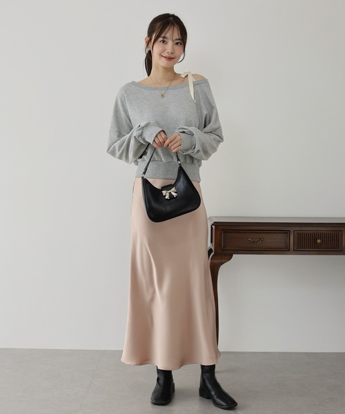 BLUEEAST（ブルーイースト）の「肩リボンオフショルスウェット（スウェット・レディース・グレー/ブラック・MEDIUM）」の8枚目の写真