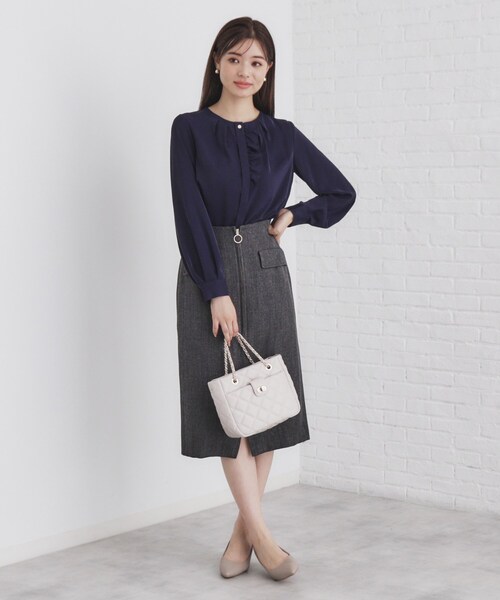 index（インデックス）の「◆アシメフリルクルーネックブラウス【洗濯機洗い可/イージーアイロン/ストレッチ】（シャツ/ブラウス・レディース・サックスブルー系7/ネイビー/ナチュラル/オフホワイト・38/36/42/40）」の18枚目の写真