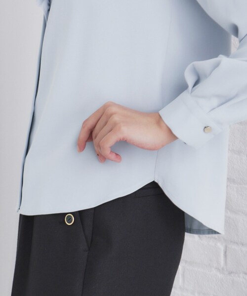 index（インデックス）の「◆アシメフリルクルーネックブラウス【洗濯機洗い可/イージーアイロン/ストレッチ】（シャツ/ブラウス・レディース・サックスブルー系7/ネイビー/ナチュラル/オフホワイト・38/36/42/40）」の8枚目の写真