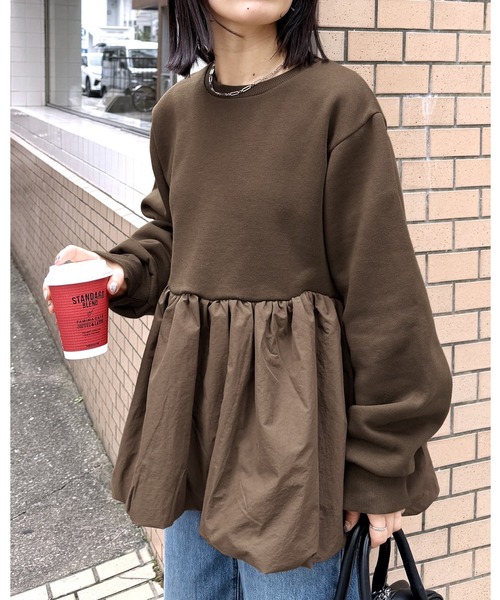 reca（レカ）の「【ZOZOTOWN限定】裏起毛ペプラムスウェットプルオーバー（スウェット・レディース・ブラック/ブルーグレー/キャメル/カーキ・FREE）」の4枚目の写真