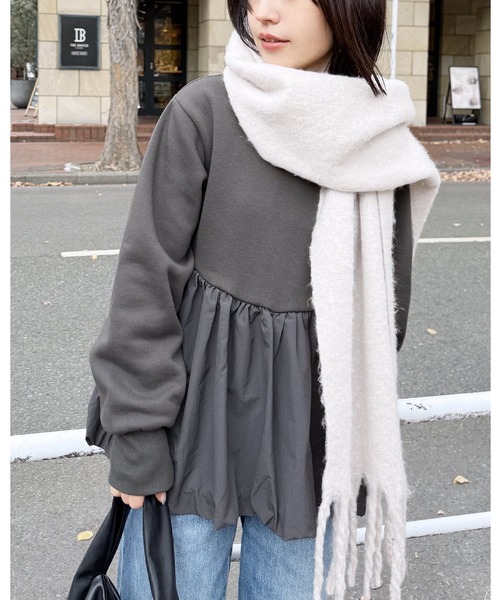 reca（レカ）の「【ZOZOTOWN限定】裏起毛ペプラムスウェットプルオーバー（スウェット・レディース・ブラック/ブルーグレー/キャメル/カーキ・FREE）」の3枚目の写真