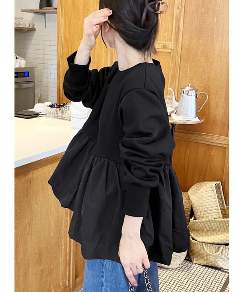 reca（レカ）の「【ZOZOTOWN限定】裏起毛ペプラムスウェットプルオーバー（スウェット・レディース・ブラック/ブルーグレー/キャメル/カーキ・FREE）」の2枚目の写真