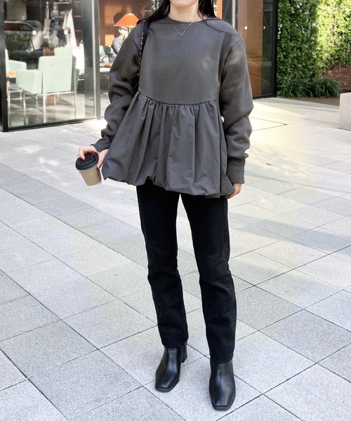 reca（レカ）の「【ZOZOTOWN限定】裏起毛ペプラムスウェットプルオーバー（スウェット・レディース・ブラック/ブルーグレー/キャメル/カーキ・FREE）」の16枚目の写真