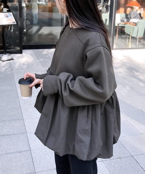 reca（レカ）の「【ZOZOTOWN限定】裏起毛ペプラムスウェットプルオーバー（スウェット・レディース・ブラック/ブルーグレー/キャメル/カーキ・FREE）」の15枚目の写真