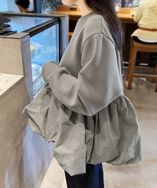 reca（レカ）の「【ZOZOTOWN限定】裏起毛ペプラムスウェットプルオーバー（スウェット・レディース・ブラック/ブルーグレー/キャメル/カーキ・FREE）」の5枚目の写真