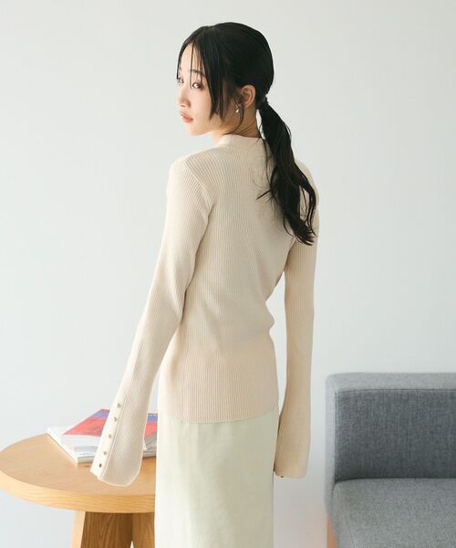 CRAFT STANDARD BOUTIQUE(クラフトスタンダードブティック)の「とてもち袖フレア釦ボトルネックニットプルオーバー(ニット/セーター・レディース・キャメル/グリーン/アイボリー/ブラック・FREE)」の18枚目の写真
