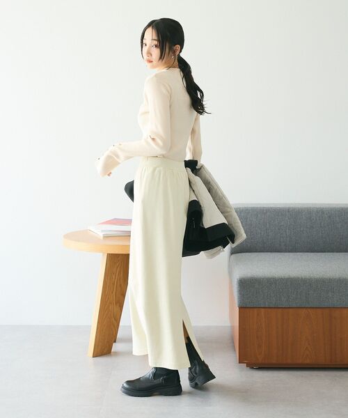 CRAFT STANDARD BOUTIQUE(クラフトスタンダードブティック)の「とてもち袖フレア釦ボトルネックニットプルオーバー(ニット/セーター・レディース・キャメル/グリーン/アイボリー/ブラック・FREE)」の21枚目の写真