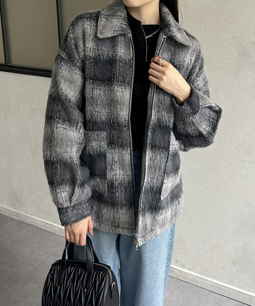 Thevon（ゼボン）の「シャギーダブルジップミドルブルゾン（ブルゾン・レディース・ライトグレー/アイボリー/ブラック・FREE）」の16枚目の写真