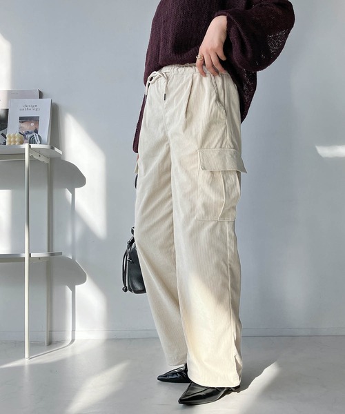 AS KNOW AS plus（アズノゥアズプラス）の「◇ドロスト付き らくらくカーゴパンツ（カーゴパンツ・レディース・アイボリー系/ブラック系/ブラウン系/レオパード・FREE）」の15枚目の写真