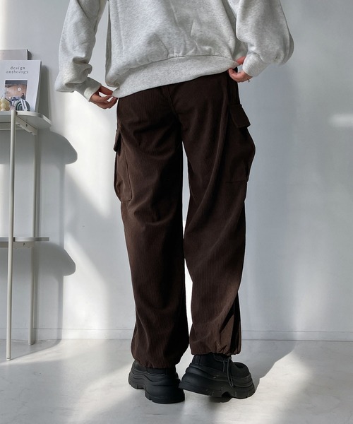 AS KNOW AS plus（アズノゥアズプラス）の「◇ドロスト付き らくらくカーゴパンツ（カーゴパンツ・レディース・アイボリー系/ブラック系/ブラウン系/レオパード・FREE）」の21枚目の写真