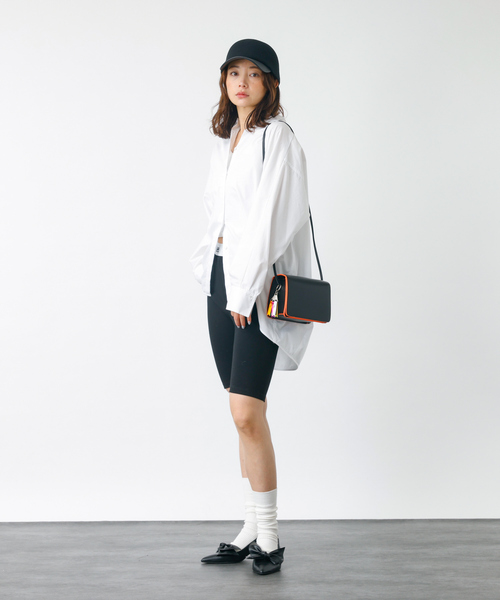 cheek(BAG)(チーク)の「【cheek/チーク】ライン ミニショルダーバッグ / メタリック(ショルダーバッグ・レディース・ブラック/シルバー/ゴールド/ネイビー・フリー)」の12枚目の写真