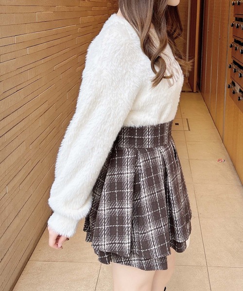 INGNI（イング）の「ショート丈フェザー貼付ロゴニット（ニット/セーター・レディース・グレー×ホワイト/アイボリー系3/アイボリー系4/ピンク系2・M）」の22枚目の写真