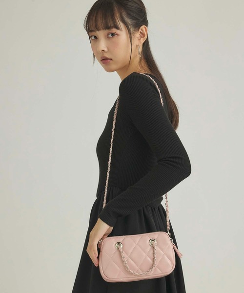 fifth(フィフス)の「コンパクトチェーンバッグ(ショルダーバッグ・レディース・ホワイト/ブラック/ピンク・FREE)」の3枚目の写真