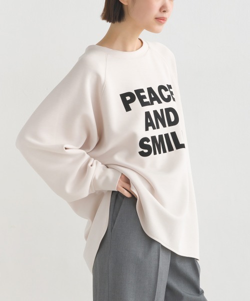 OMNES(オムネス)の「ソフトダンボールニットフロッキープリントドルマンプルオーバー(Tシャツ/カットソー・レディース・モカ/チャコールグレー/グレイッシュベージュ/ブラック/アイボリー・FREE)」の6枚目の写真