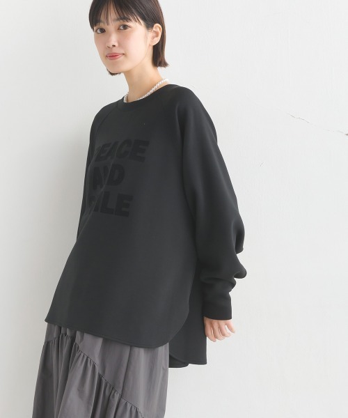 OMNES(オムネス)の「ソフトダンボールニットフロッキープリントドルマンプルオーバー(Tシャツ/カットソー・レディース・モカ/チャコールグレー/グレイッシュベージュ/ブラック/アイボリー・FREE)」の14枚目の写真